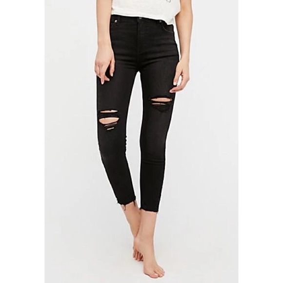 Free People Denim - Free People Distressed Shark Bite Skinny Jeans EUC